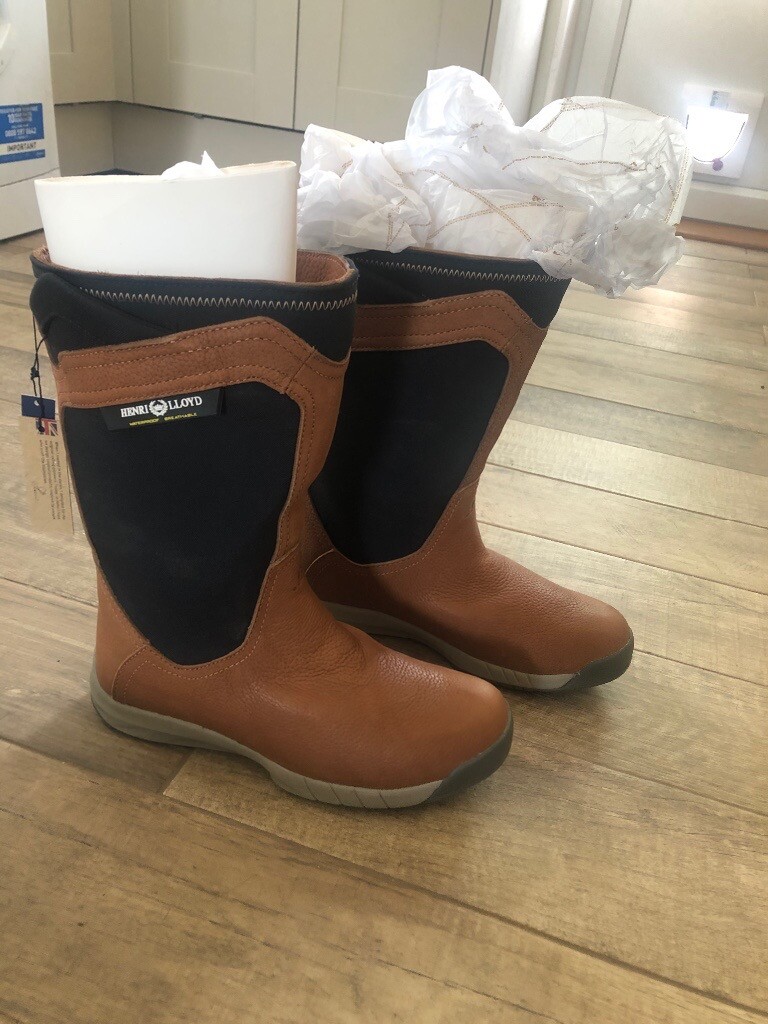 henri lloyd boots uk